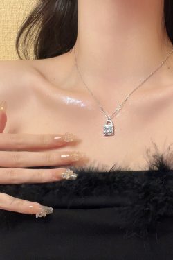 Minimalist Love Lock Necklace for Women, Pure Silver, Delicate Collarbone Chain, Sweet Light Luxury, Niche 2024 Fashion Trend
