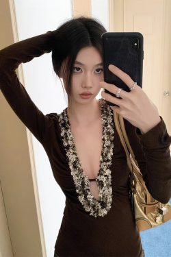 Modern Patchwork Sequin Fitted T-Shirt for Autumn Winter - Trendy Heavy Top, Stylish Small Size, Perfect for 90s Y2K Fashion