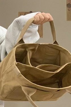 Multi-Compartment Canvas Tote Bag for Women - Versatile Crossbody Handbag, Lunch Bag, Ideal for Students and Commuting