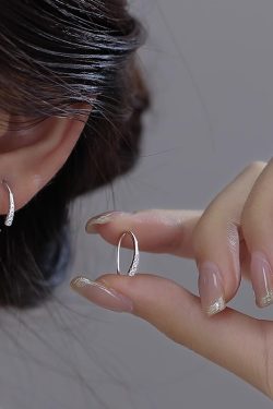 Non-Removable Ear Hoop Earrings for Ear Hole Care - Women's Stylish Hoops, Trendy Design for Everyday Wear