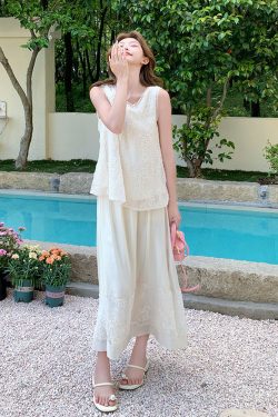 Off-White Gentle Wind Embroidery Two-Piece Dress Set for Women - Elegant Vest and Skirt, Summer 2025 Fashion, Heavy Craftsmanship