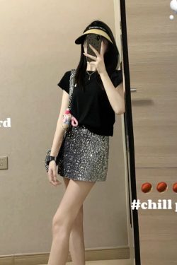 Petite Spicy Girl Black T-Shirt and Sequined Skirt Matching Set - Summer Outfit for Pear-Shaped Women, Y2K Style