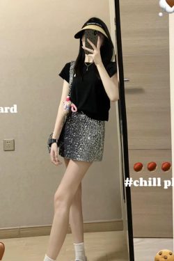 Petite Spicy Girl Black T-Shirt and Sequined Skirt Matching Set - Summer Outfit for Pear-Shaped Women, Y2K Style