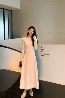 Pink V-neck Sleeveless Vest Dress for Women, High-End A-line Skirt, Waist-Defined, Spring Fashion, Elegant Casual Style