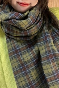 Plaid Pudding Bear Scarf - Cute JK Uniform Style, Versatile & Comfortable Neck Warmer for Students, Cozy Fashion Accessory 2024