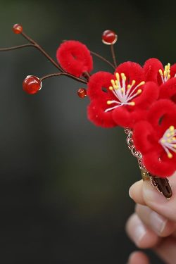 Red Faux Velvet Flower Hair Clip for Qipao Updo, Ancient Style Hanfu Side Accessory, Elegant Toasting Dress Hairpiece