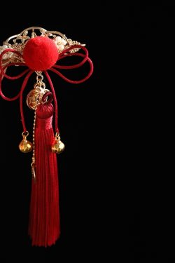 Red Tassel Bell Hair Clips for Kids - Festive Ancient Style Hanfu Side Accessories for New Year Celebrations
