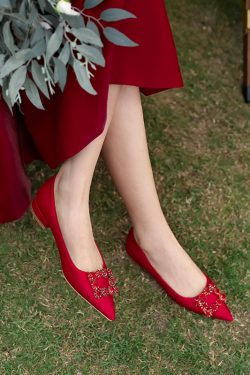 Red Wedding Shoes for Bride, Two-in-One Flat Low-Heeled Design, 2025 Style Xiuhe Dress, Plus Size High-End Feel