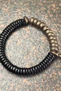 Retro Black Sandalwood Bracelet for Men and Women - Simple Design, Non-Fish Home曲尾花 Style, Unique Personality Jewelry