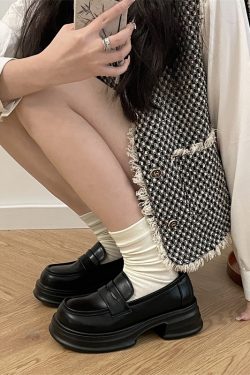Retro British Style Patent Leather Mary Jane Women's Shoes - Round Toe Thick-Soled Loafers in College and JK Japanese Style