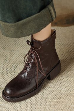 Retro British Style Thick-Soled Lace-Up Martin Boots for Women, Chunky-Heeled Sheepskin Short Boots, 2024 Autumn Fashion, Size 41