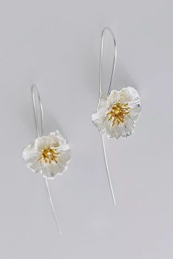 Retro Floral Earrings for Women - Artistic 2025 Design with High-End Light Luxury Appeal
