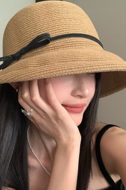 Retro Hepburn-Style Wide Brim Fisherman Hat for Women - Artistic Sun Protection Beach Accessory