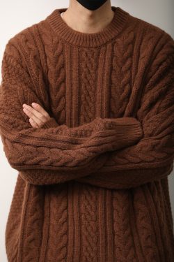 Retro Japanese-Style Twisted Solid Color Round Neck Sweater for Men and Women - Loose Fit Autumn Winter Couple Pullover Knitwear