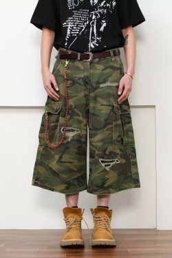 Retro Punk Camouflage Patch Denim Cargo Shorts for Men and Women - Trendy Summer Washed Seven-Point Style