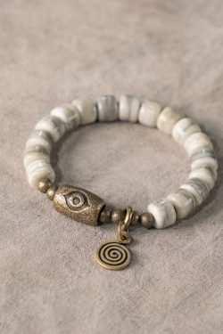 Retro Single-Loop Cow Bone Bracelet for Men, Antique Copper Bead, Personalized Trendy Accessory, Unique Fashion Statement
