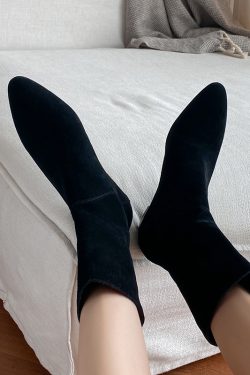Retro Western Cowboy Boots for Women - Pointed Toe, Chunky Heel, Slouchy Mid-Calf Suede Short Riding Boots