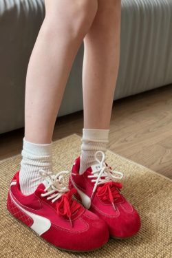 Retro Women's 2025 Fashionable Red Casual Sports Sneakers - Versatile Cute Flat Shoes