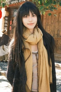Retro Yellow Cotton Linen Scarf - Thin Neck Guard Shawl with Korean Style for Vacation and Fashionable Temperament