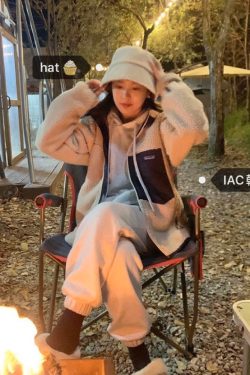 Reversible Milk White Checkered Fisherman's Bucket Hat - Korean Style Winter Accessory for Starry Nights