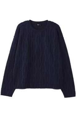Scaly Texture Sweater in Trendy Y2K Style - Cozy Knit Pullover for Effortless Layering and Unique Fashion Statement