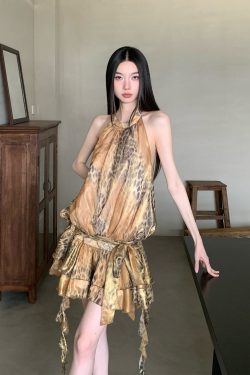 Sexy Leopard Print Halter Neck Dress for Women - Backless Summer Vacation Dress in 90s Style