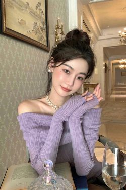 Sexy One-Shoulder Knitted Top - Spring 2025 Slim Fit for Socialites, Trendy 90s-Inspired Fashion