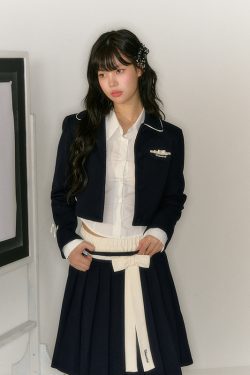 Short Blazer for Women - Spring & Autumn Casual Chic Jacket, Sophisticated Niche Style Outerwear