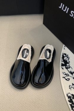 Silver Plush Leather Mary Jane Flats for Women - Thick-Soled Autumn Winter Shoes in French Style