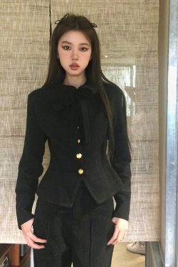 Slim Fit Black Woolen Suit Coat with Waist-Defining Top and Long Pants - Spring Fashion, Chic 90s Style Outfit for Women