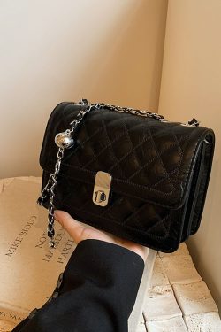 Small Quilted Chain Bag for Women, 2025 New Model, Stylish Embroidered Square Shoulder & Crossbody Bag, Trendy Fashion Accessory