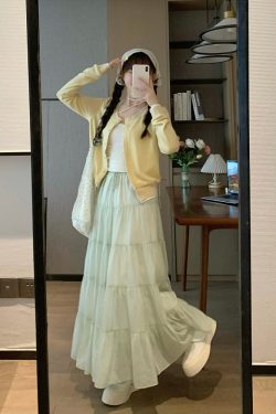 Soft Milk Yellow Cardigan Top Set for Women - Sweet Korean-Style Two-Piece Spring Outfit for a Cozy, Trendy Look