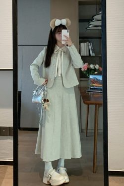 Spring Limited Edition Loose and Slimming Two-Piece Set for Women - Unique College Style Soft Top and Pants Outfit
