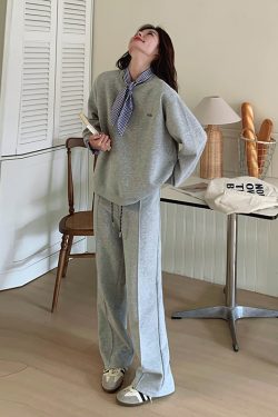 Spring Striped Patchwork Gray Sweatshirt and Wide-Leg Pants Two-Piece Casual Suit for Women - Trendy OOTD Fashion Set