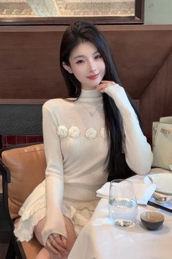 Spring White High Neck Wool Knitted Sweater Top for Women - Slim Fit Layering Essential
