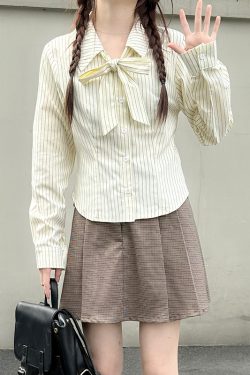 Striped Slim-Fit Long Sleeve Shirt with V-Neck and Bow Tie - Original Pudding Bear Design, Perfect for Y2K and Casual Chic Looks