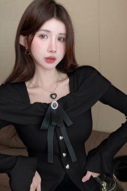 Stylish French Bow Tie Long Sleeve Knitted Top for Women - Unique Slim Fit Blouse for Autumn and Winter Fashion