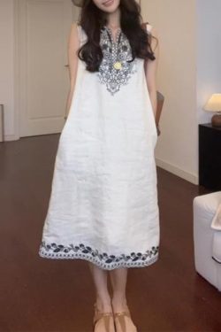 Summer 2025 Women's Round Neck Embroidered Linen Sleeveless Vacation Dress - Lightweight, Boho Style for Effortless Summer Vibes