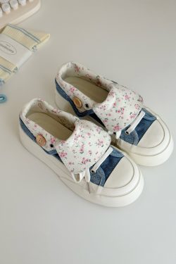 Summer Breathable Canvas Shoes for Women - 2025 New Korean Style Thick-Soled Casual Skate Shoes in White