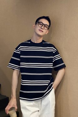Summer Retro Black and White Striped Short-Sleeve T-Shirt for Men and Women, Loose Casual College Style Cotton Tee