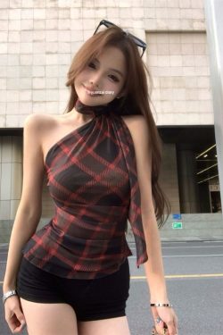 Summer Retro Plaid Halter Asymmetrical Shoulder Vest for Women - Trendy Slim Fit Short Top in 90s Style