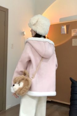 Sweet Pink Fur Coat for Women - Thickened Two-Way Wear Design, Warm and Slimming, Perfect for Autumn-Winter Fashion