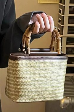 Textured Woven Straw Bucket Bag for Women - Summer 2025 Niche Crossbody Handheld Style