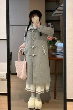 Thick Mid-Length Gray Woolen Coat with Lace Collar - Versatile Women's Outerwear for Early Spring Fashion