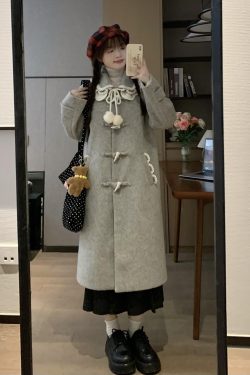 Thick Mid-Length Gray Woolen Coat with Lace Collar - Versatile Women's Outerwear for Early Spring Fashion