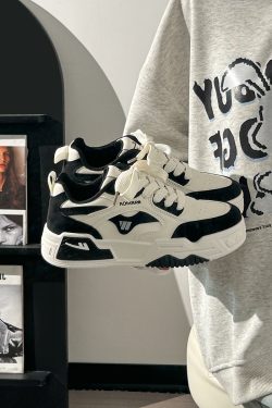 Thick-Soled Black and White Casual Sneakers for Women - Spring Autumn Warrior Style Couple Shoes