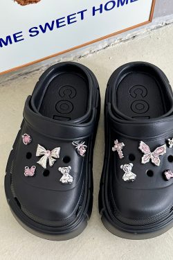 Thick-Soled Hole Shoes for Women - Non-Slip Outdoor Summer Beach Slippers, Versatile Casual Footwear for Hot Weather