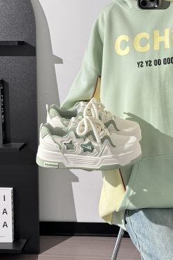 Thick-Soled White Sneakers for Women - Soft-Sole Big Toe Design, Versatile Niche Style for Spring/Summer 2025