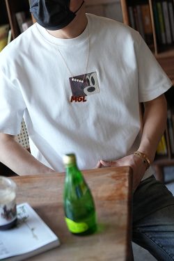 Trendy American Style Loose Cartoon Embroidered Round Neck Short Sleeve T-Shirt for Men - Casual Cool Half-Sleeve Tee