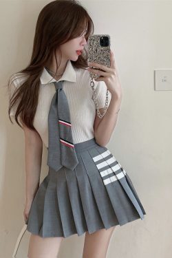 Trendy College Style Two-Piece Suit Dress Set with Tie Top and Pleated Skirt - Youthful Summer 2024 Fashion